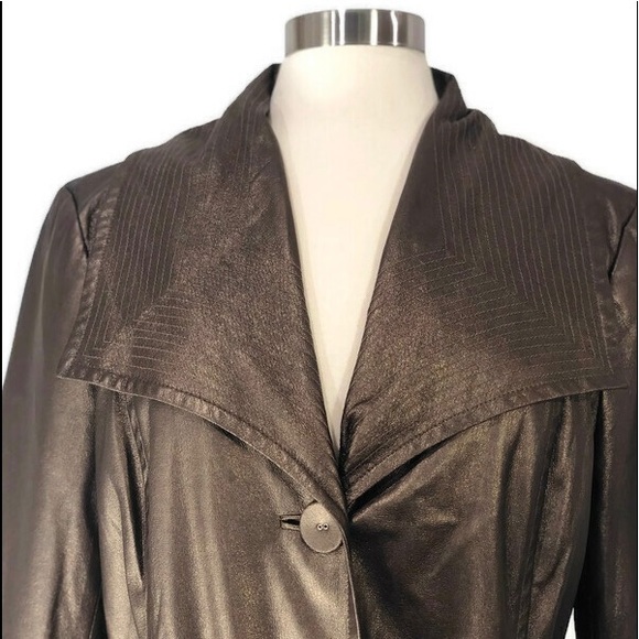 Sharon Young Bronze Metallic Lightweight Blazer! - Picture 3 of 8